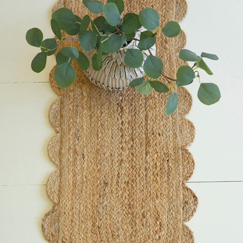 Scalloped Seagrass Table Runner